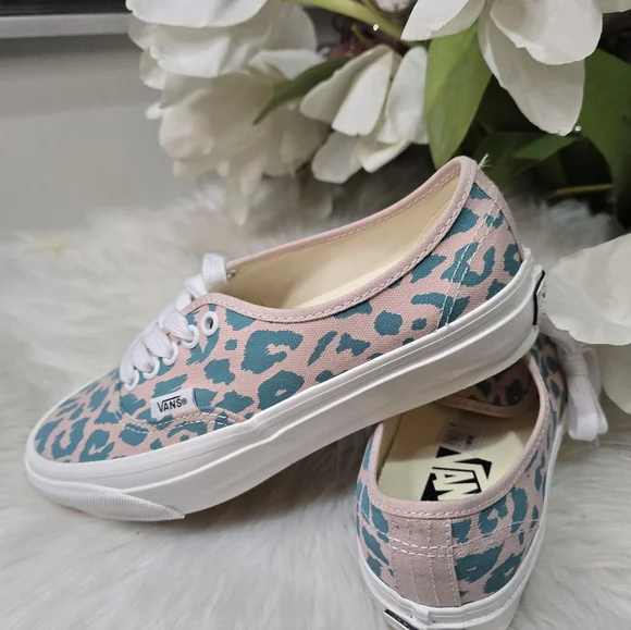 VANS AUTHENTIC OG womens sneakersSize8 style:VN000EAAO3N Color:CHEETAH SEPIA - Picture 5 of 7